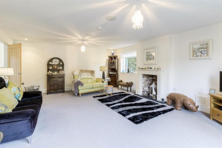 Mackworth Drive, Finedon Property Details Harwoods Property