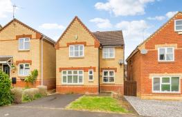 Sandringham Close